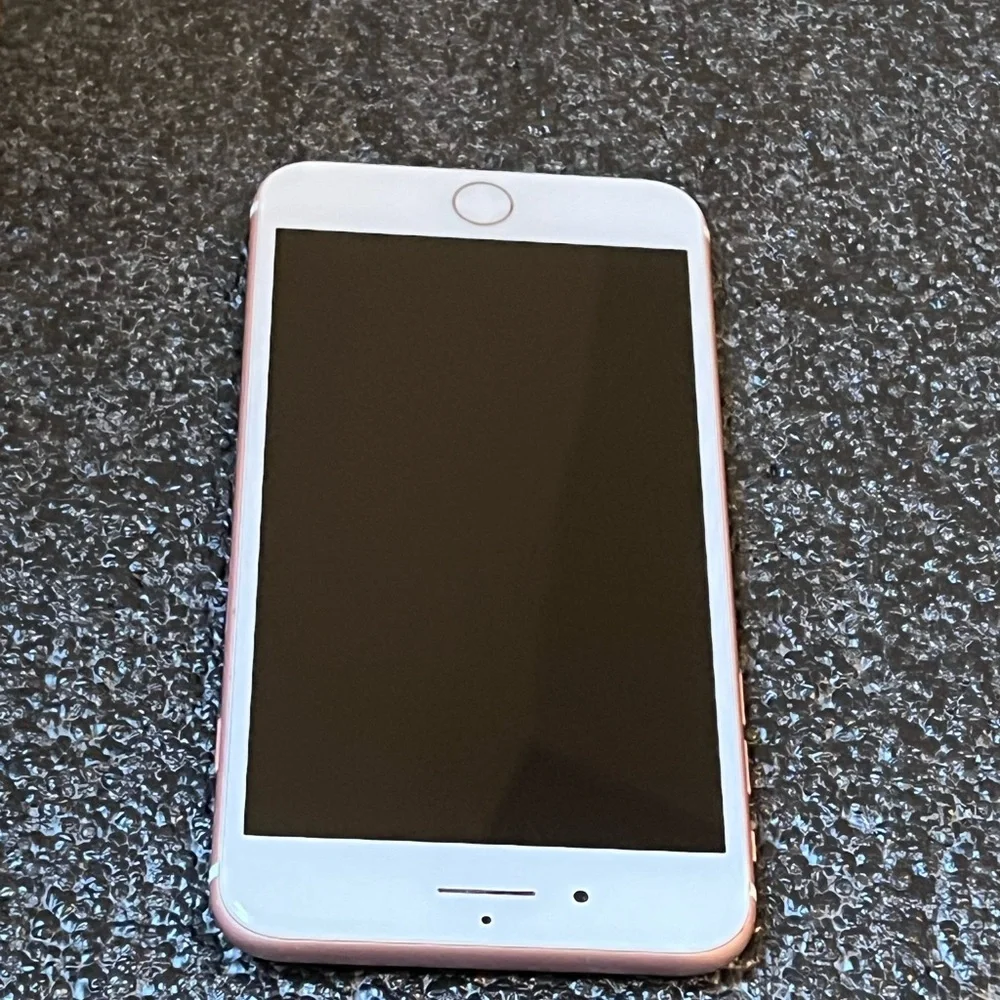 iPhone 7 Plus 128GB Rose Gold Unlocked No Power Read As IS